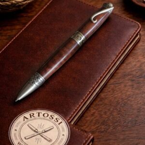 Handgefertigter Kugelschreiber aus Schlangenholz mit Katzenmotiv – Unikat | Artossi Woodcraft